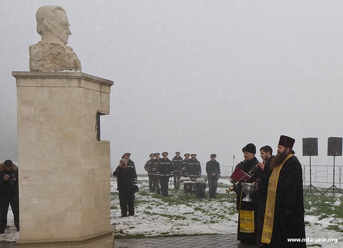 Solemn Ceremony of Unveiling Bust to the Ukrainian Writer and Playwright, Officer of the Russian Army Ivan Petrovich Kotlyarevsky Solemn Ceremony of Unveiling Bust to the Ukrainian Writer and Playwright, Officer of the Russian Army Ivan Petrovich Kotlyarevsky