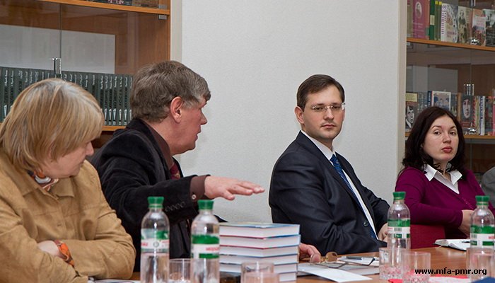 Round Table-Presentation of the Book “Banks of Russia. Antology of Writers of Russian Abroad” Round Table-Presentation of the Book “Banks of Russia. Antology of Writers of Russian Abroad”