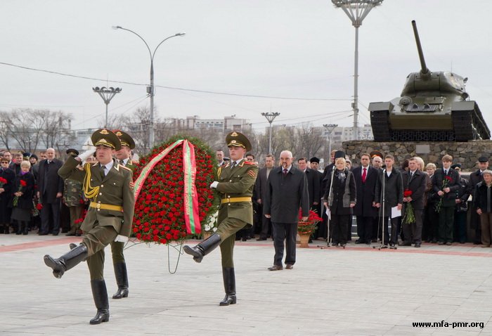 Leadership of PMR\'s MFA Takes Part in Solemn Events Dedicated to 67th Anniversary of Tiraspol’s Liberation from German-Romanian Invaders Leadership of PMR\'s MFA Takes Part in Solemn Events Dedicated to 67th Anniversary of Tiraspol’s Liberation from German-Romanian Invaders