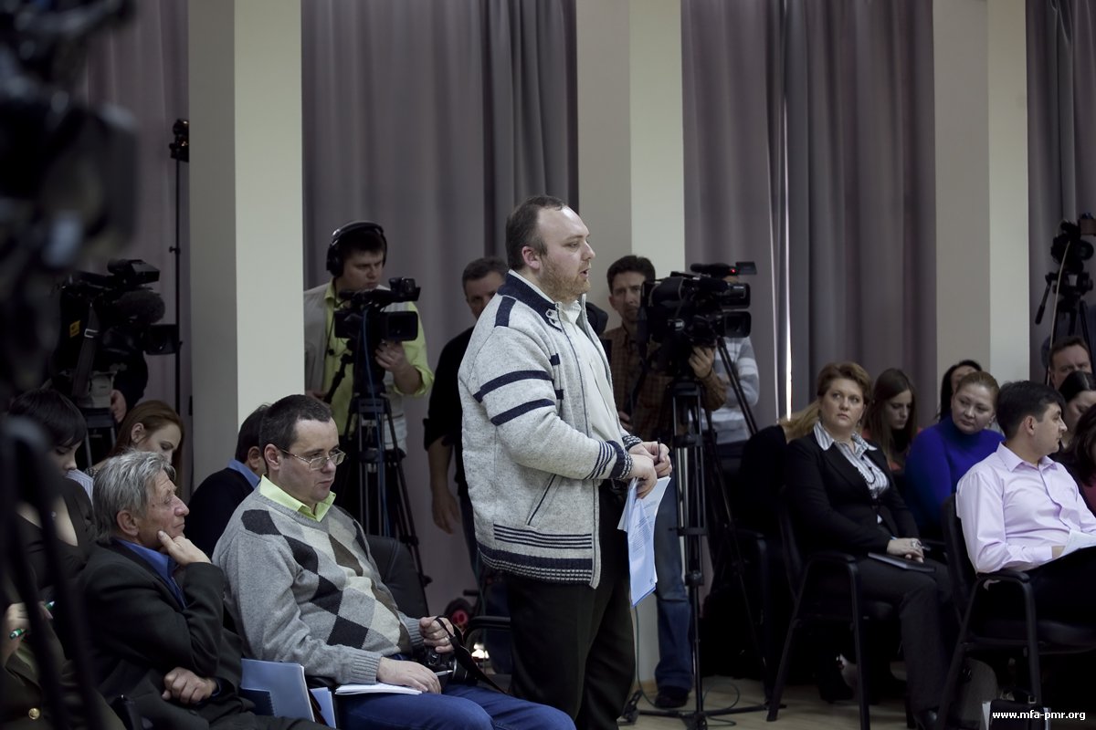Евгений Шевчук: «Мы наращиваем дружеские контакты с Российской Федерацией» Евгений Шевчук: «Мы наращиваем дружеские контакты с Российской Федерацией»