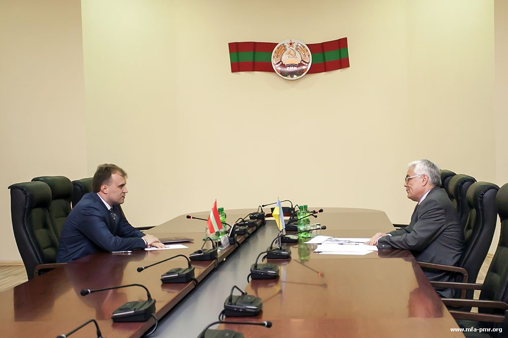The President of the PMR Hosted Sergey Pirozhkov, Ambassador Extraordinary & Plenipotentiary of Ukraine in the Republic of Moldova The President of the PMR Hosted Sergey Pirozhkov, Ambassador Extraordinary & Plenipotentiary of Ukraine in the Republic of Moldova