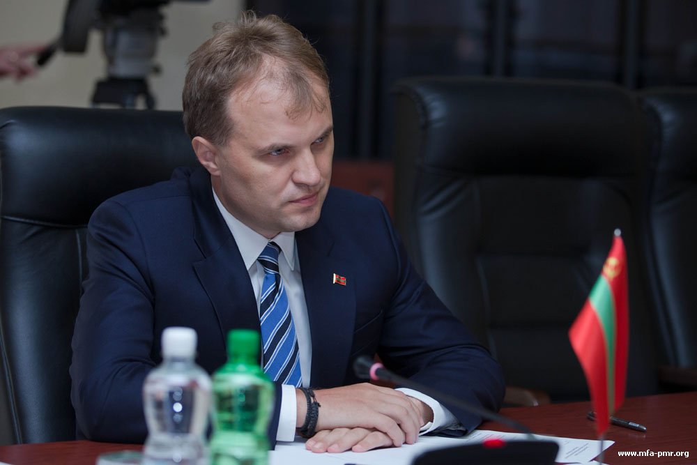 Президент Приднестровья принял Чрезвычайного и Полномочного Посла Украины в Республике Молдова Президент Приднестровья принял Чрезвычайного и Полномочного Посла Украины в Республике Молдова