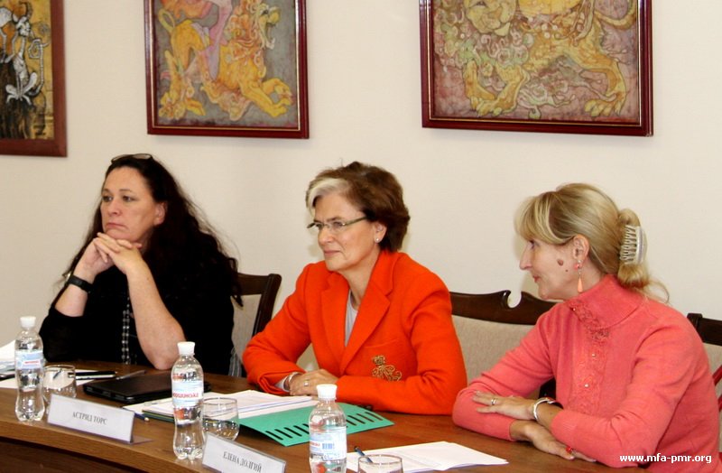 Nina Shtanski Met with the OSCE High Commissioner on National Minorities Astrid Thors Nina Shtanski Met with the OSCE High Commissioner on National Minorities Astrid Thors