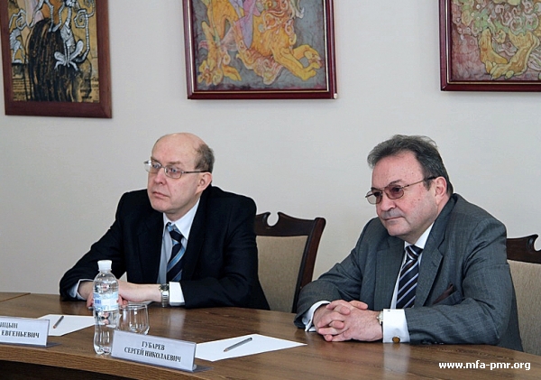 Nina Shtansky Met Sergey Gubarev and Vitaliy Tryapitsyn Nina Shtansky Met Sergey Gubarev and Vitaliy Tryapitsyn